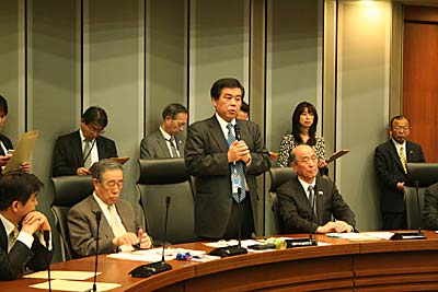 民主党観議連総会で風評被害を説明（11年12月）