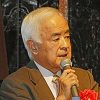 大塚陸毅氏